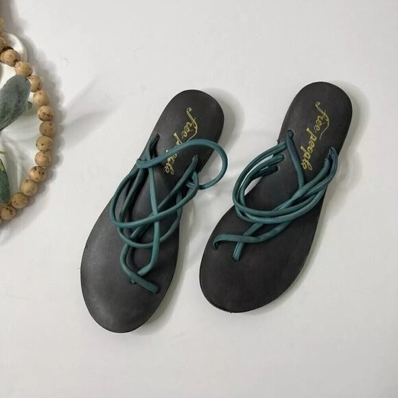 Free People Kayla Soft Strappy Sandals in Pool Blue 38 New with Box Womens - Picture 1 of 15